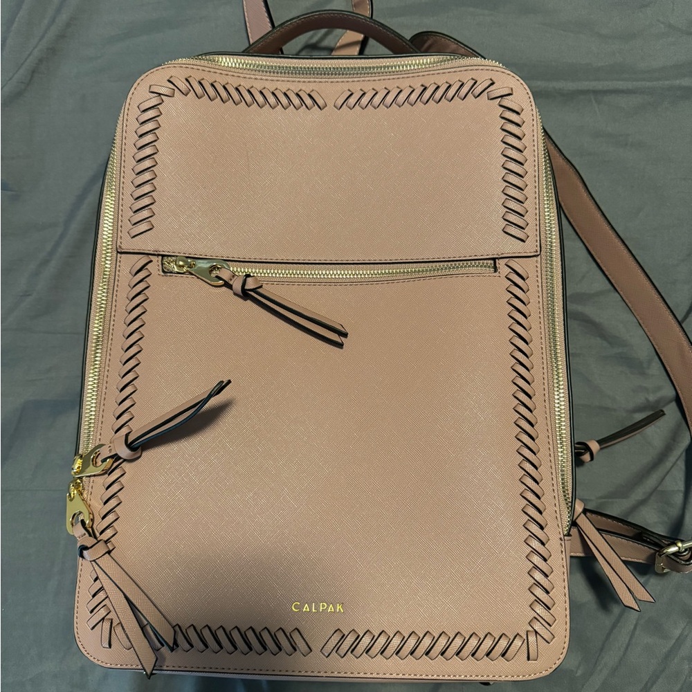 NWOT Calpak laptop backpack
